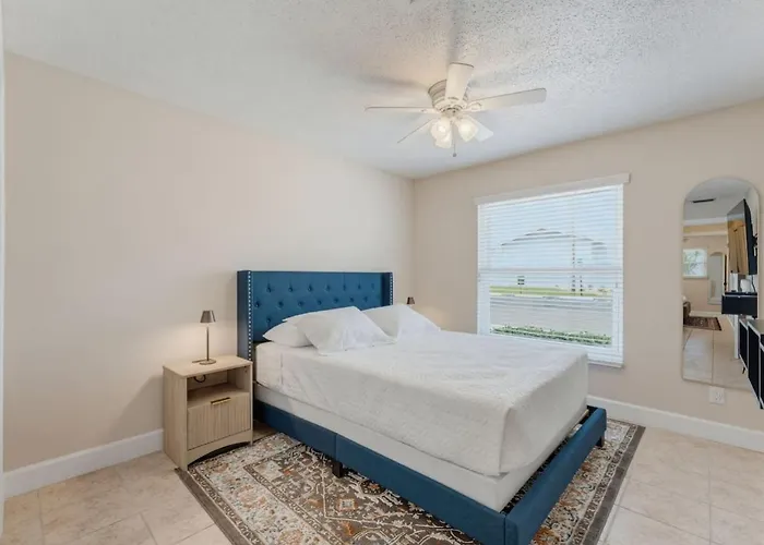 Saltwater-bubbles 1-indian Rocks Apartment *